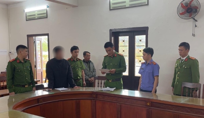 Tống đạt quyết định tố tụng và thi hành Lệnh bắt bị can để tạm giam đối với Nguyễn Hữu Vương