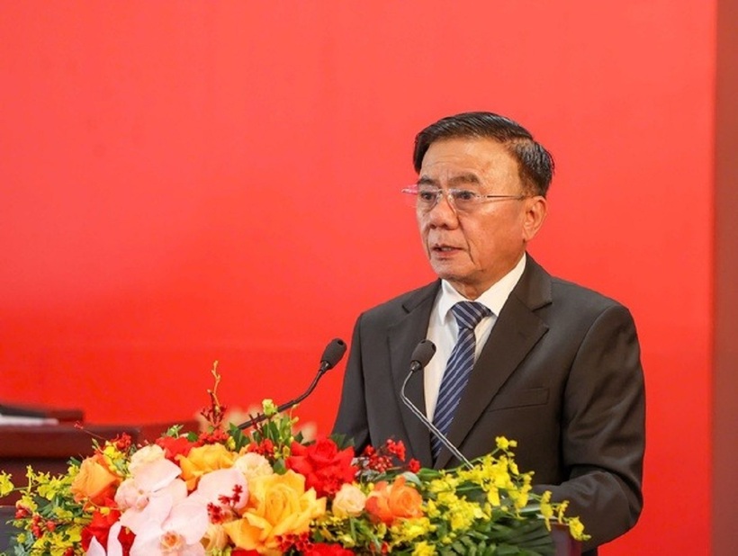 Thường trực Ban Bí thư Trần Cẩm Tú chủ trì họp báo quốc tế về Đại hội Đảng XIV (Ảnh: Lê Dũng).