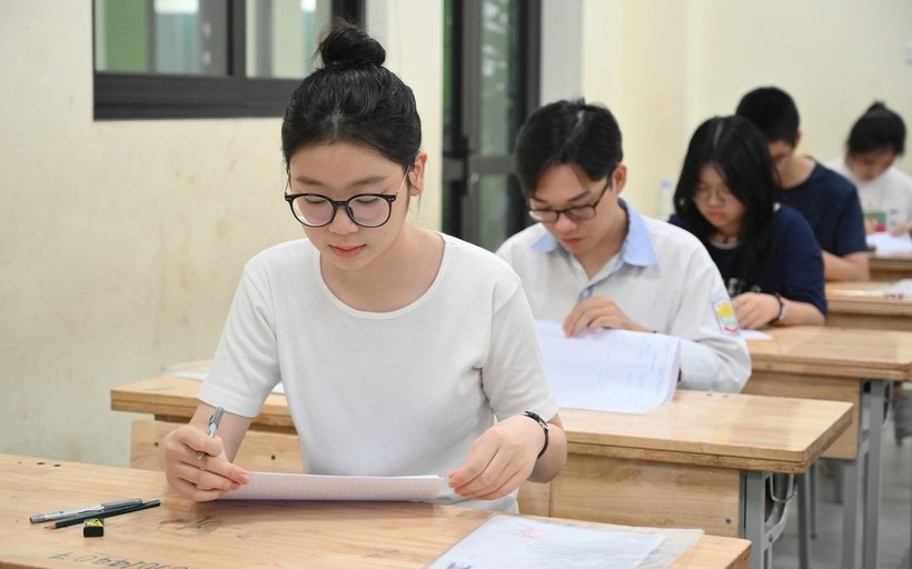 Hiện tại ngành GD&ĐT Hà Nội bám sát Thông tư 30 của Bộ GD&ĐT, môn thi thứ 3 sẽ được công bố trước ngày 31/3/2026. Ảnh minh họa
