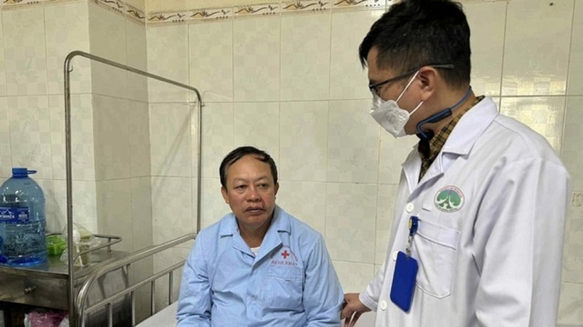 Ông H. kể lại sự việc. Ảnh:Thanh Niên