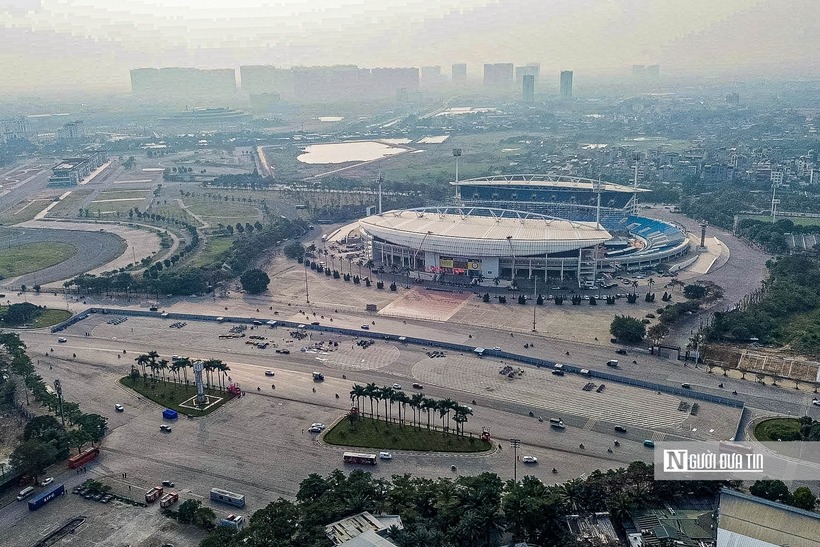 Khu vực đường Lê Quang Đạo (trước cửa sân vận động quốc gia Mỹ Đình, Thành phố Hà Nội) là địa điểm được bố trí bắn pháo hoa chào mừng thành công Đại hội XIV của Đảng.