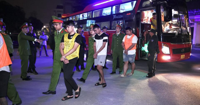 Các đối tượng bị bắt giữ. (Ảnh: Công an tỉnh Tuyên Quang)