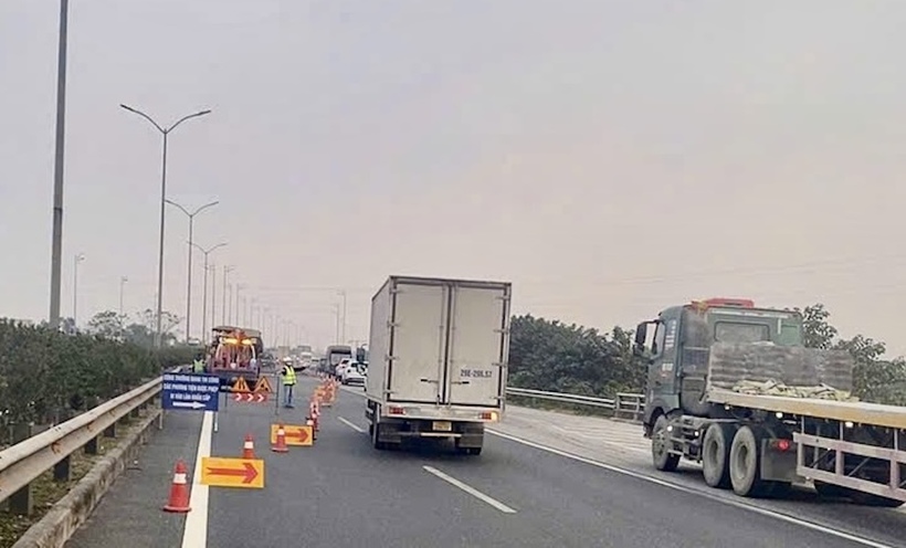 VEC tổ chức thi công khắc phục tình trạng mặt đường bị xuống cấp hằn lún trên cao tốc Cầu Giẽ - Ninh Bình