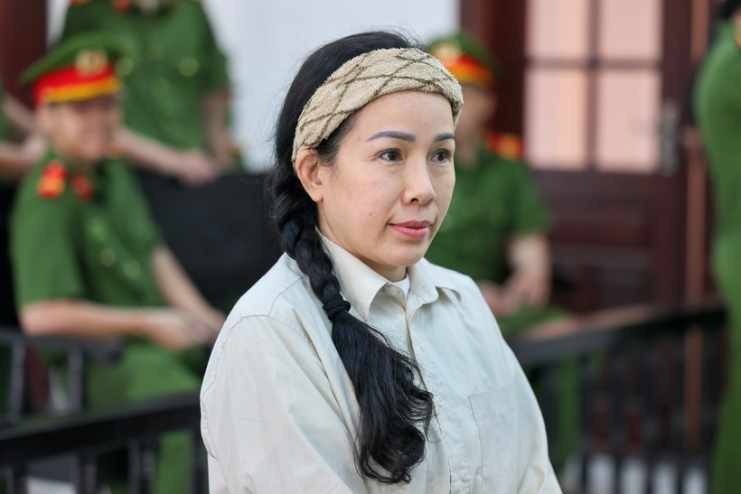 Bị cáo Đinh Thị Lan (49 tuổi) tại tòa