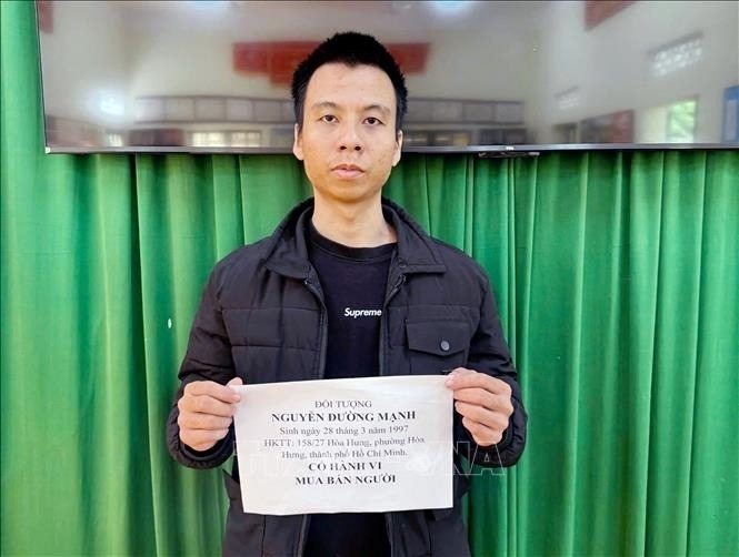 Đối tượng Nguyễn Đường Mạnh bị xác định là chủ mưu, trực tiếp tổ chức, môi giới, lôi kéo công dân Việt Nam xuất cảnh trái phép sang Campuchia. Ảnh: Báo Tin tức