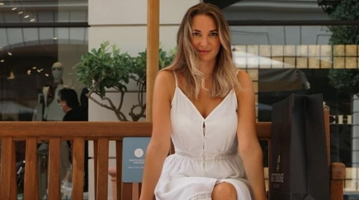 Hot mom Yulia Burtseva. Ảnh: The Sun