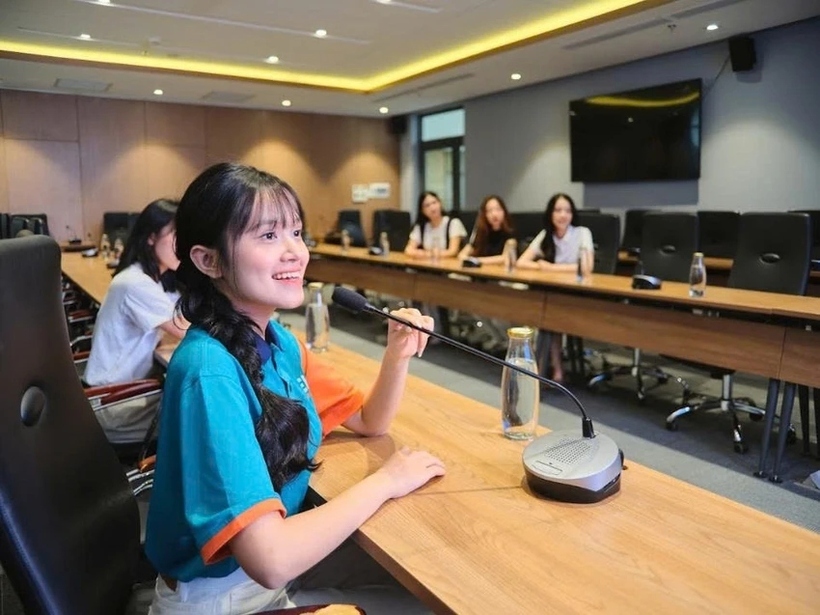 Sinh viên Đại học Kinh tế TP.HCM trong một giờ học. (Ảnh: Pháp luật TP.HCM).