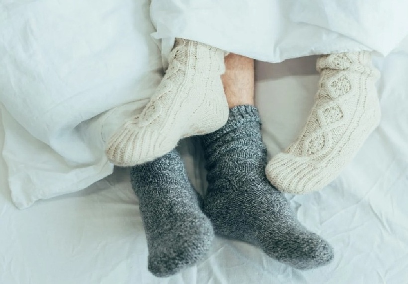 Người đàn ông bị bắt vì ở cùng vợ cũ trong khách sạn. Ảnh minh họa.