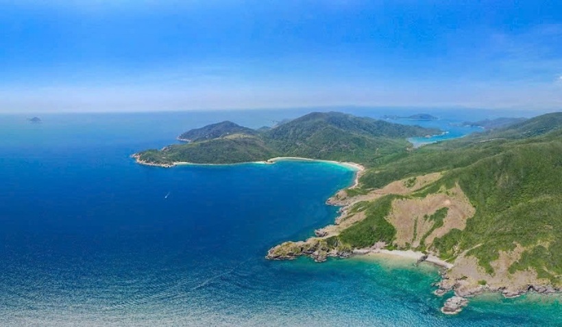 Cảnh&nbsp;quan&nbsp;thiên&nbsp;nhiên&nbsp;tuyệt&nbsp;mỹ&nbsp;và&nbsp;địa&nbsp;hình&nbsp;nguyên&nbsp;bản&nbsp;độc&nbsp;đáo&nbsp;của&nbsp;Bãi&nbsp;Tre&nbsp;từ&nbsp;trên&nbsp;cao