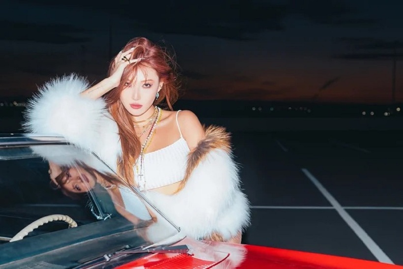 Truyền thông Hàn Quốc tiếp tục gọi Hwasa bằng danh xưng “Nữ hoàng Hwasa”