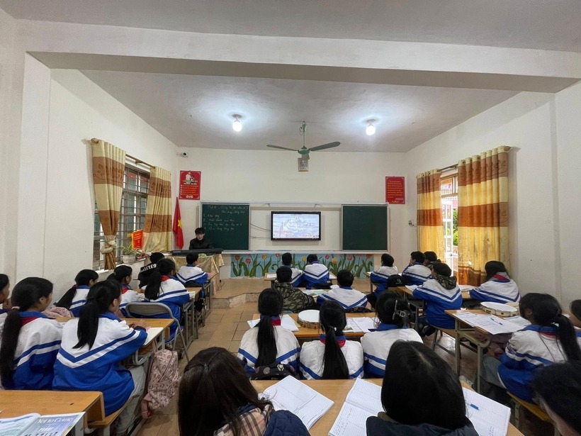 Nhiều trường học ở Lạng Sơn cho học sinh nghỉ học do rét đậm, rét hại. Ảnh: Báo Tiền phong.