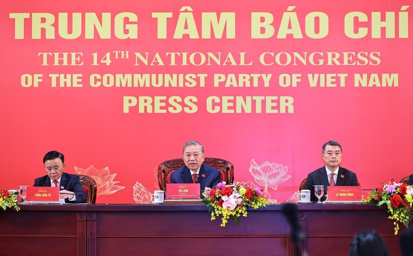 Tổng Bí thư Tô Lâm chủ trì họp báo công bố kết quả Đại hội XIV của Đảng. (Ảnh: TTXVN)