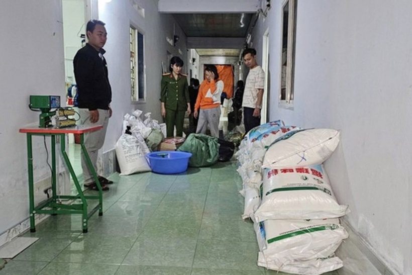 Công an tỉnh Gia Lai triệt phá vụ sản xuất bột ngọt, hạt nêm giả quy mô lớn. (Ảnh: Công an tỉnh Gia Lai)