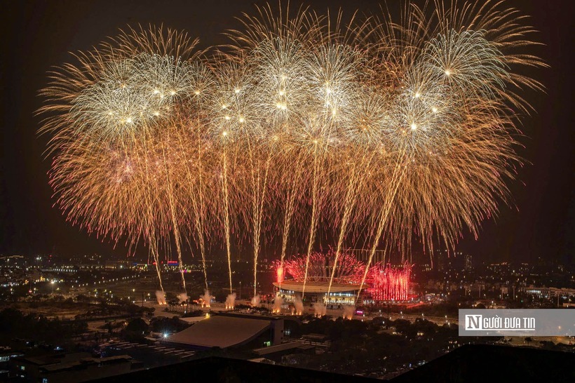 Theo kế hoạch, tổng số pháo hoa sử dụng gồm 4.600 quả pháo hoa tầm cao, 950 giàn phun hoa các loại và 4.400 ống pháo hoa hỏa thuật.