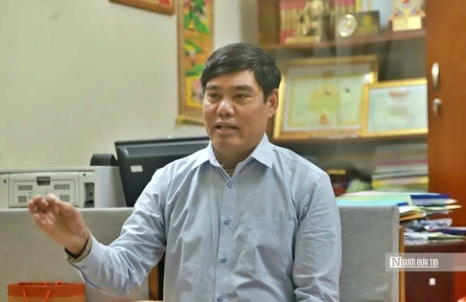 PGS.TS Lê Văn Cường – Phó Viện trưởng Viện Xây dựng Đảng, Học viện Chính trị Quốc gia Hồ Chí Minh (Ảnh: Đặng Thuỷ).