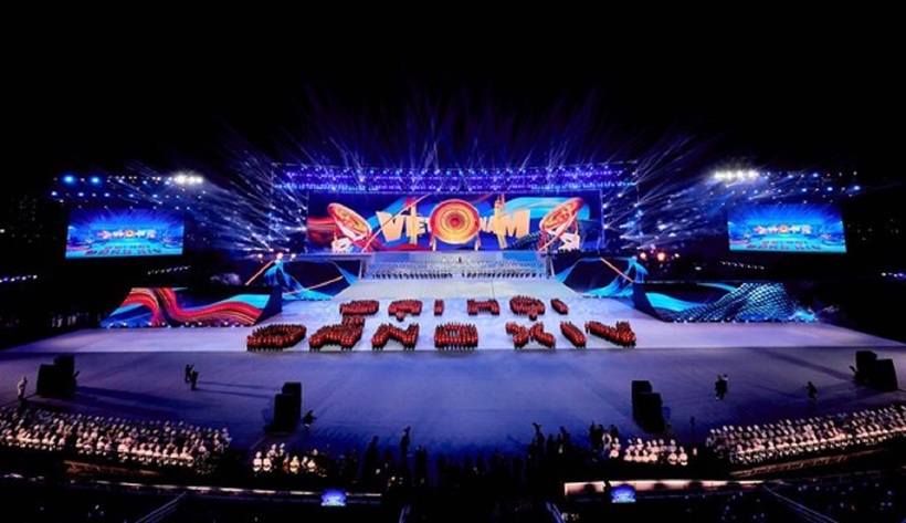 Không cần đợi giao thừa, "vua pháo hoa" Sun Group khiến Mỹ Đình rực sáng như lễ hội pháo hoa thế giới - 5