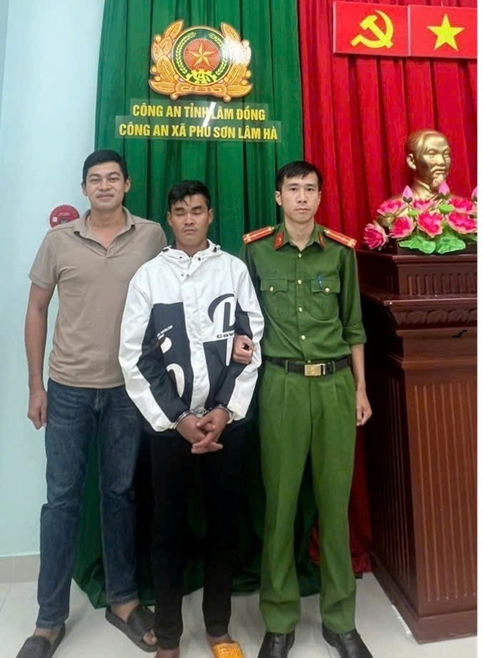 Đối tượng truy nã Cao Điệp bị Cơ quan Công an bắt giữ. Ảnh: Công an tỉnh Lâm Đồng.