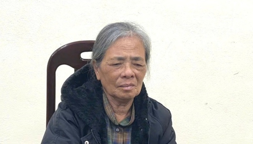 Bà Hoàng Thị Vân (76 tuổi, phường Nam Định, Ninh Bình) đã bị bắt sau gần 25 năm lẩn trốn. Ảnh: Tuổi Trẻ