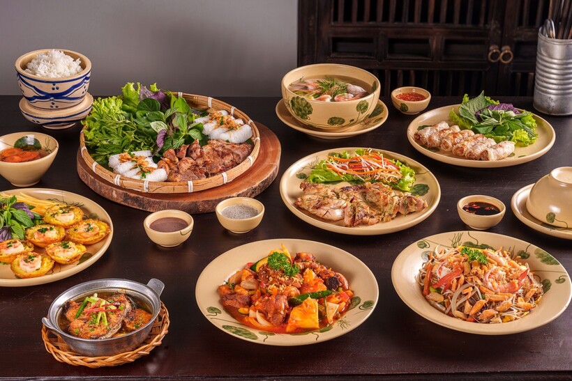 Quán Bụi là nơi người Việt tìm lại cảm giác thân quen của mâm cơm nhà (Nguồn ảnh: Quán Bụi)