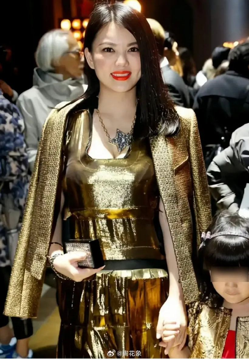 MC Lý Tương bị "cấm cửa" trên mạng xã hội.