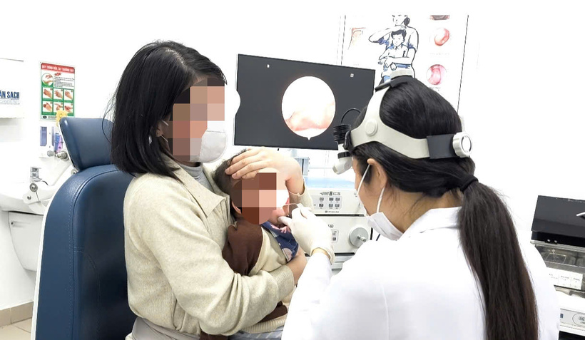 Bác sĩ cảnh báo nguy cơ tai nạn hóc dị vật ở trẻ nhỏ