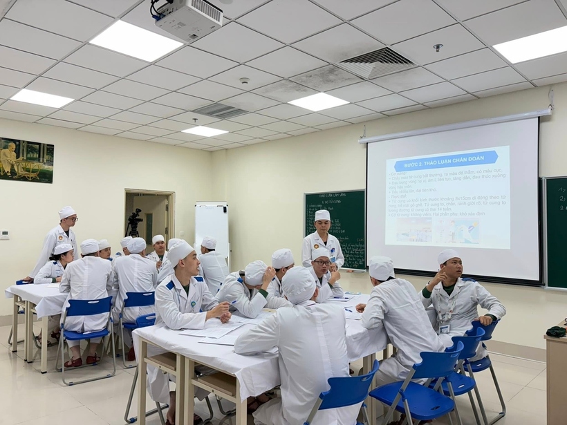 Học viện Quân y tuyển 250 học viên hệ dân sự, bên cạnh hệ quân sự; các tổ hợp xét tuyển gồm A00, B00 và D07. (Ảnh: NTCC/ Nhà báo và Công Luận).