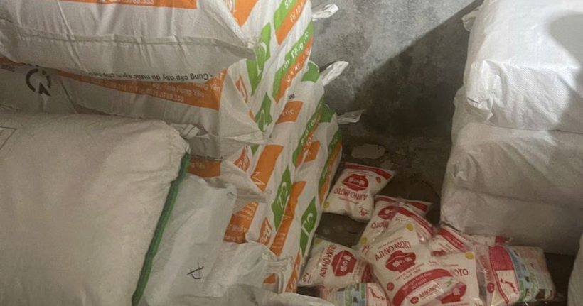 Hình ảnh sản phẩm mì chính giả nhãn hiệu Ajinomoto được đóng gói hoàn chỉnh trước khi tiêu thụ ra thị trường. (Ảnh: Công an Hưng Yên)