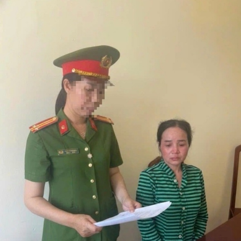 Cơ quan Cảnh sát điều tra, Công an tỉnh Cà Mau triển khai lệnh bắt bị can để tạm giam và khám xét nơi ở đối với Trần Bích Diễm. (Ảnh: Công an tỉnh Cà Mau)