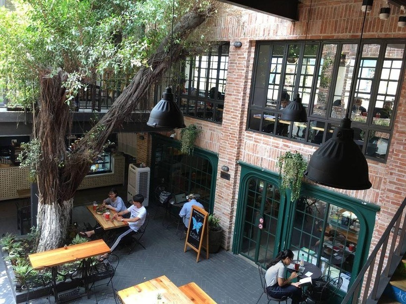 Top những quán cafe làm việc ở Hà Nội cực yên tĩnh - 1