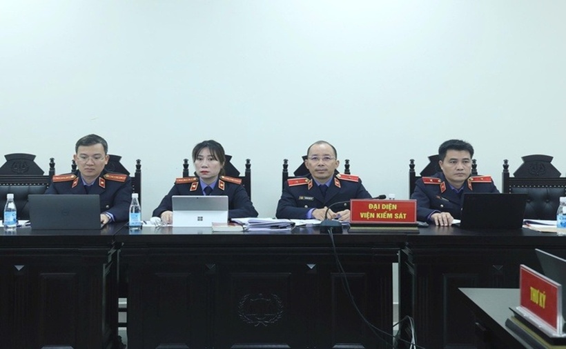 Viện kiểm sát giữ quyền công tố tại tòa. (Ảnh: Tuổi trẻ)