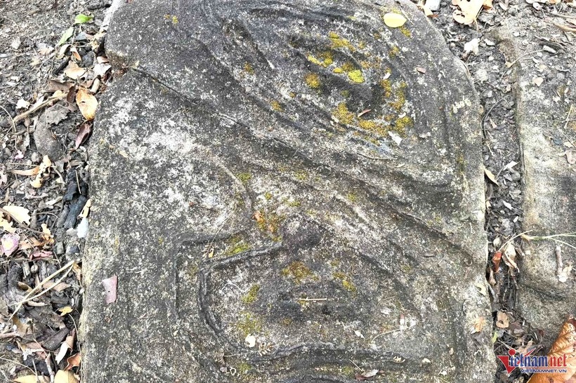 Một cán bộ văn hóa xã Buôn Đôn sau khi kiểm tra cũng khẳng định, các họa tiết này là sản phẩm sáng tạo của con người và có khả năng đã tồn tại từ rất lâu đời.