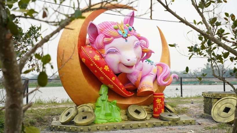 Linh vật "Ngựa Thương" nặng 5 tấn vừa chốt giá 222.222.222 đồng. Ảnh: Báo Dân trí.