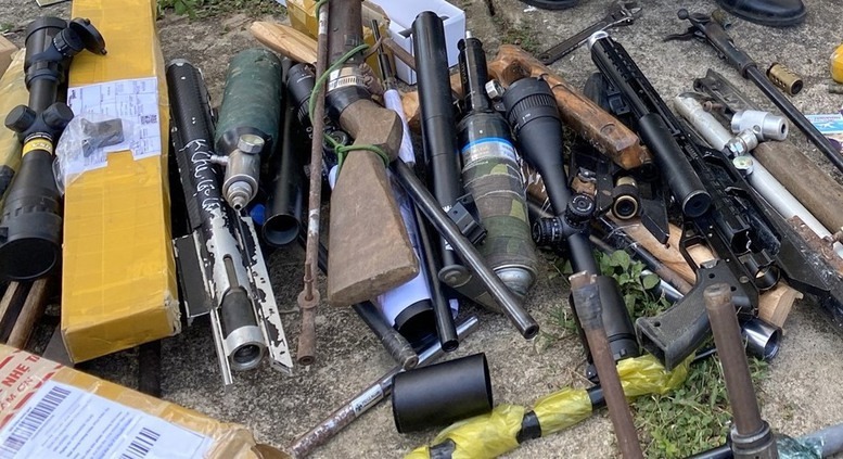 Cơ quan chức năng khuyến cáo người dân không sử sụng súng tự chế vì rất dễ gây ra tai nạn gây thương tích, ảnh hưởng đến sức khỏe, tính mạng con người. (Ảnh: Báo Chính phủ)