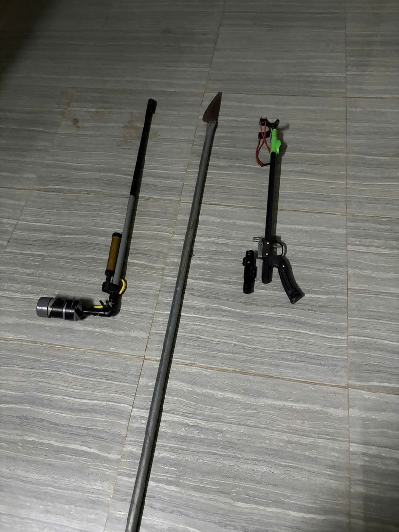 Hình ảnh các đối tượng và tang vật. Ảnh: Trang thông tin điện tử Công an tỉnh Phú Thọ