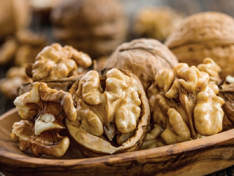 Nhiều người quen gọi hạt óc chó là “hạt bổ não”, nhưng thực tế loại hạt này còn có lợi cho thận và tinh khí.