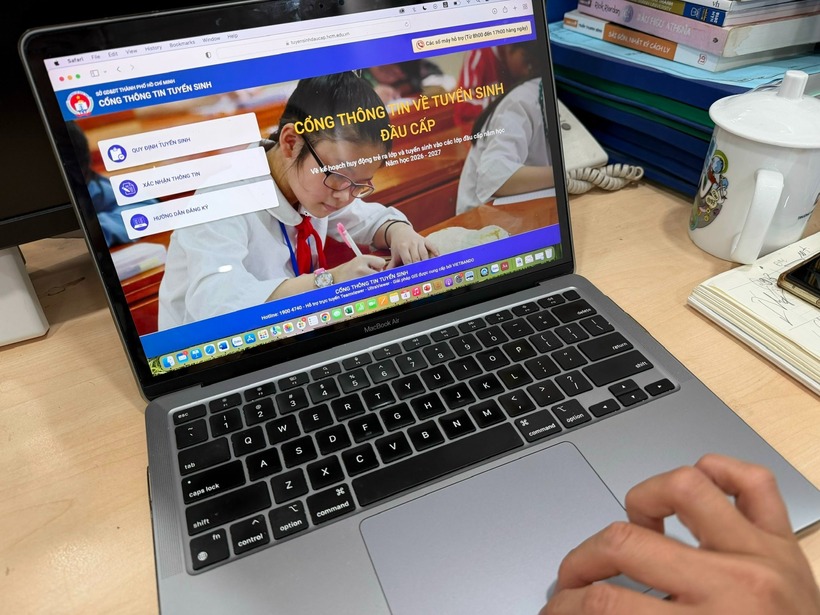 Để đảm bảo chính xác, phụ huynh nên theo dõi các nguồn tin tuyển sinh đầu cấp từ các kênh chính thức của Sở GD&ĐT TP.HCM.