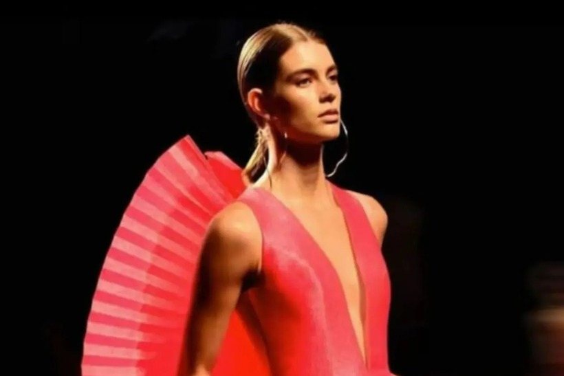 Nữ người mẫu Cristina Perez Galcenco. Ảnh: The Sun