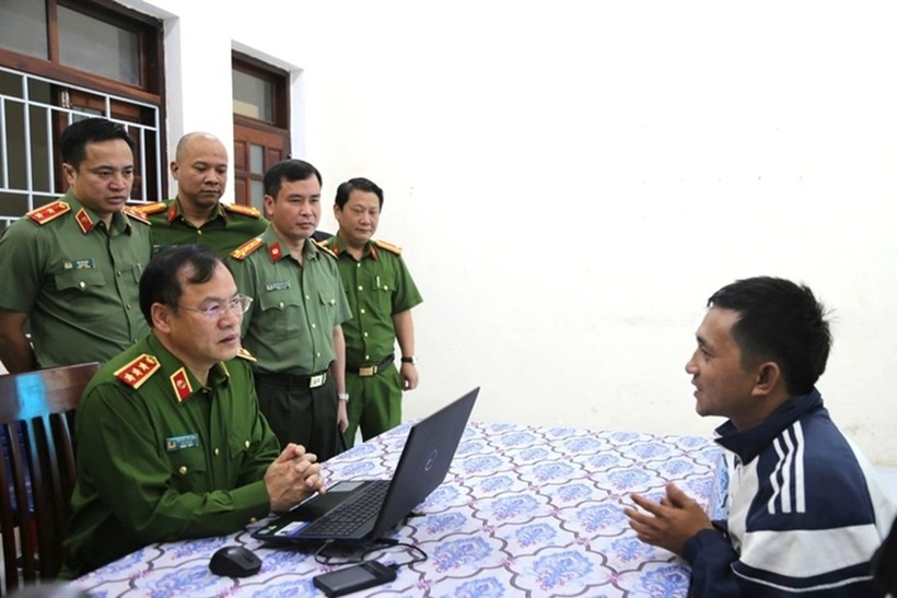 Nghi phạm Lê Văn Ân khai nhận vụ việc tại cơ quan điều tra. Ảnh: Vietnamnet