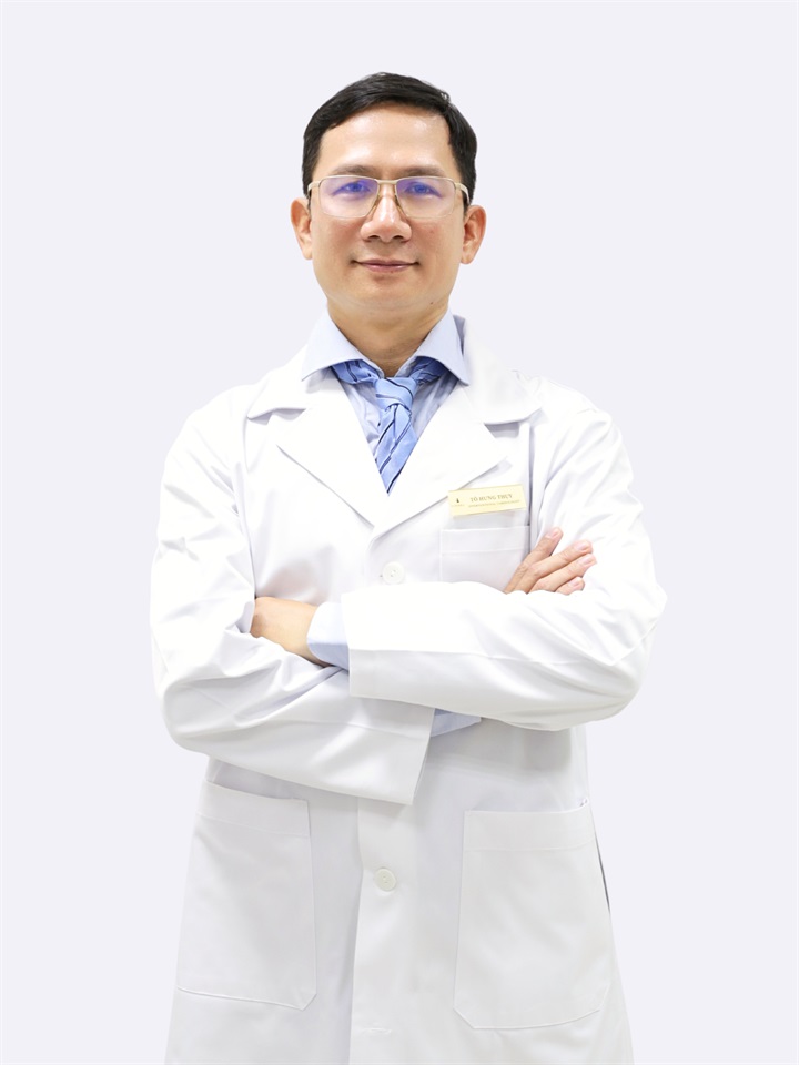 Bác sĩ Tô Hưng Thụy đã có gần 30 năm kinh nghiệm trong lĩnh vực nội tim mạch và tim mạch can thiệp.