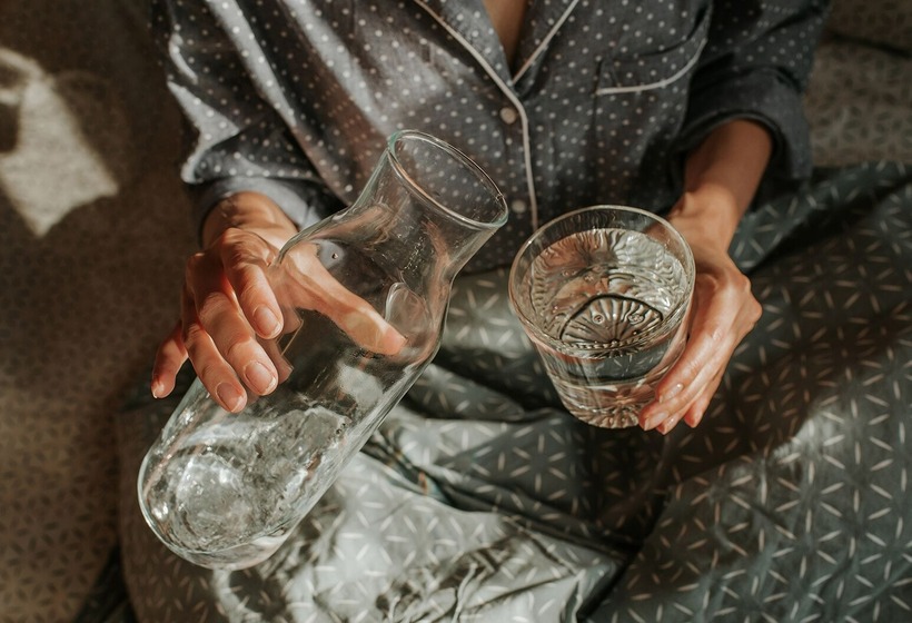 Bỏ qua ly nước đầu tiên.