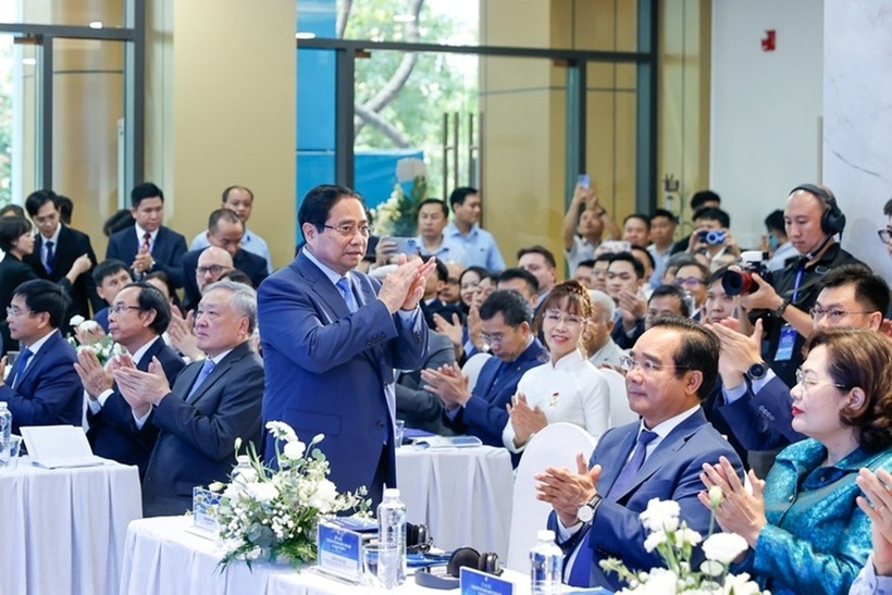 Thủ tướng Chính phủ Phạm Minh Chính dự lễ ra mắt Trung tâm Tài chính Quốc tế Việt Nam tại TPHCM - Ảnh: VGP/Nhật Bắc