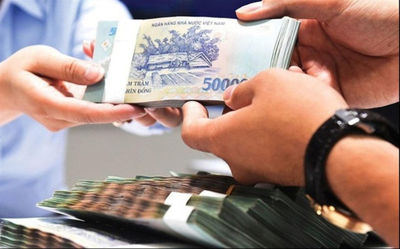 Lương, tiền công từ 5 triệu đồng phải chuyển khoản, cụ thể thế nào? - 1