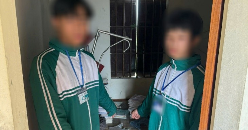 Các đối tượng sản xuất, buôn bán pháo nổ. (Ảnh: Công an Hà Nội)