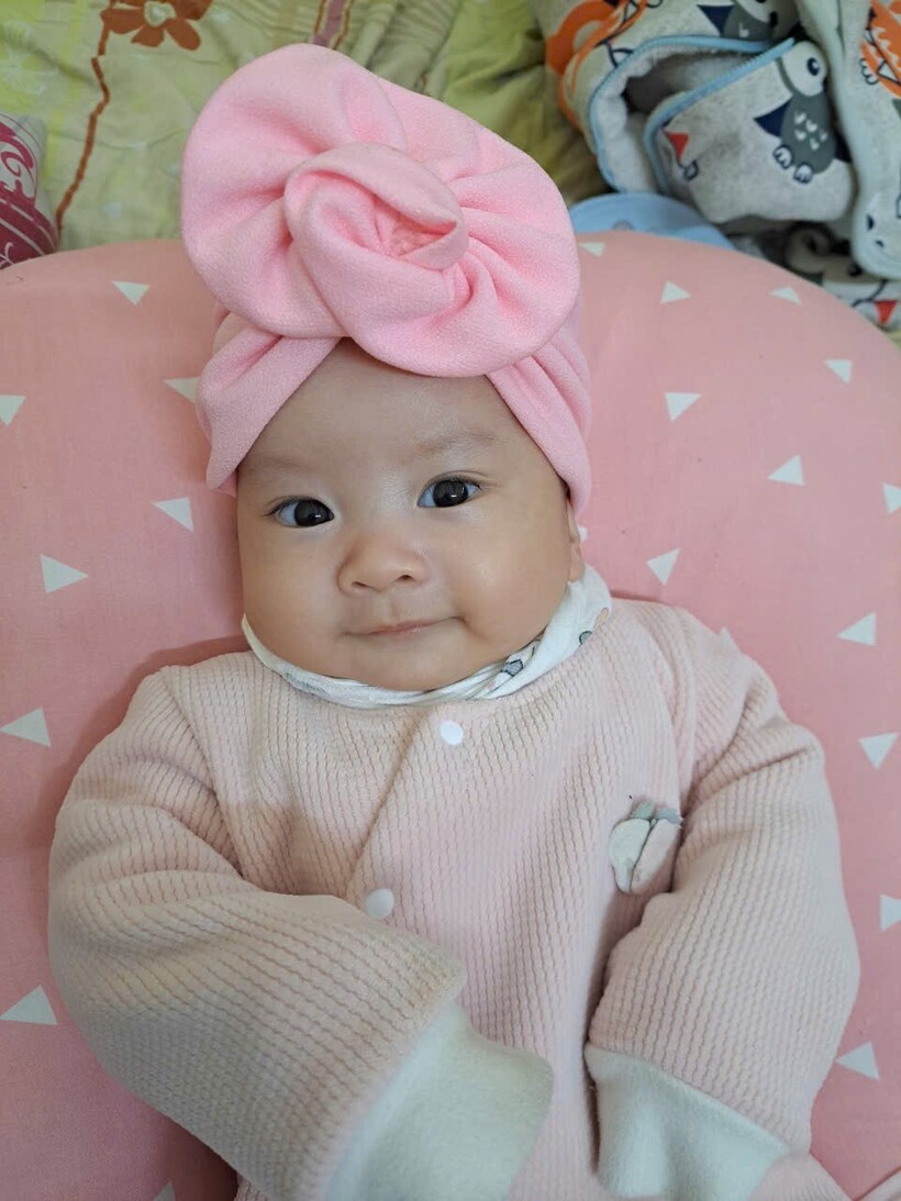 Bé Trần Ngọc Diệu Anh, thiên thần nhỏ xinh xắn đáng yêu đã chào đời&nbsp; sau 8 năm bố mẹ mong ngóng