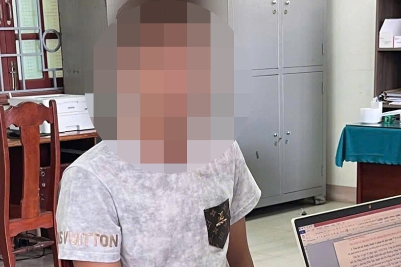 Nam thanh niên tại cơ quan công an. Ảnh: NLĐ.