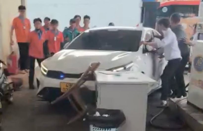 Hình ảnh ghi lại sự việc. Ảnh: Người lao động