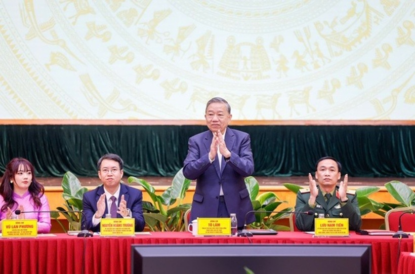 Tổng Bí thư Tô Lâm dự Hội nghị tiếp xúc giữa cử tri với người ứng cử đại biểu Quốc hội.