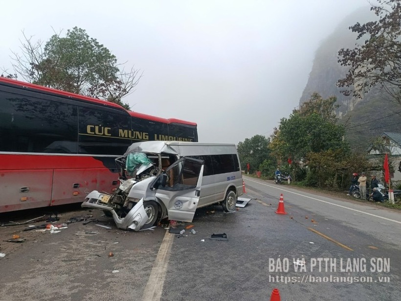 Hiện trường vụ tai nạn. Ảnh: Báo Lạng Sơn.