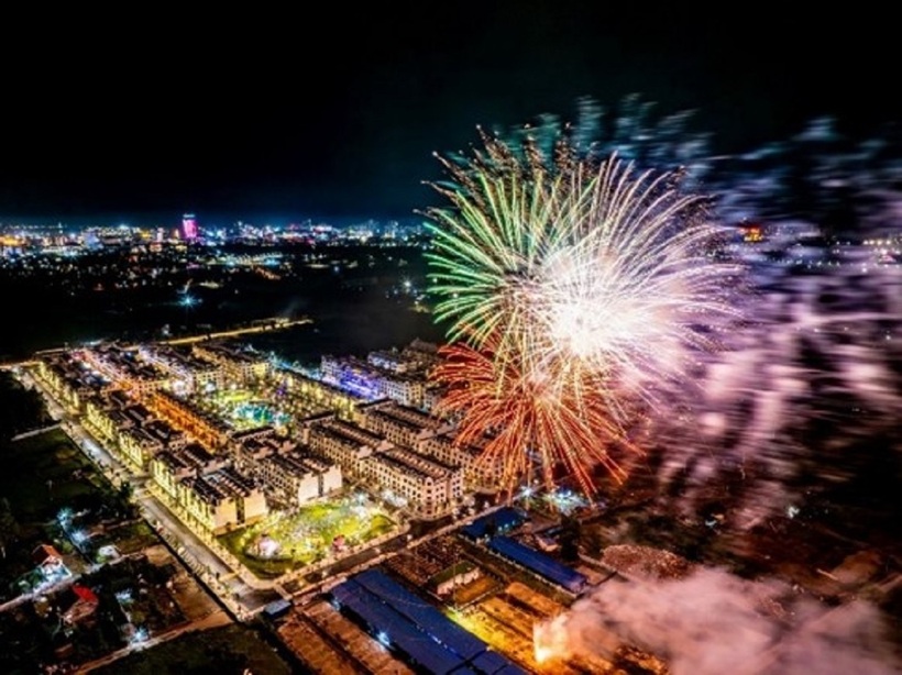 Từ phố sự kiện đến tâm điểm tiêu dùng: Asia Vibe thành điểm phải đến trên hành trình du lịch Móng Cái - 1