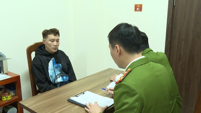 Đối tượng Lô Văn Khánh tại cơ quan công an.&nbsp; Ảnh: Công an tỉnh Thanh Hóa